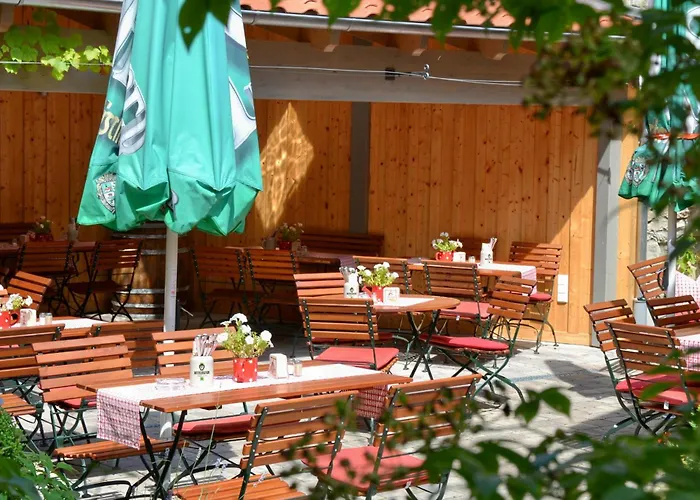 Landhotel und Weingasthof Schwarzer Adler