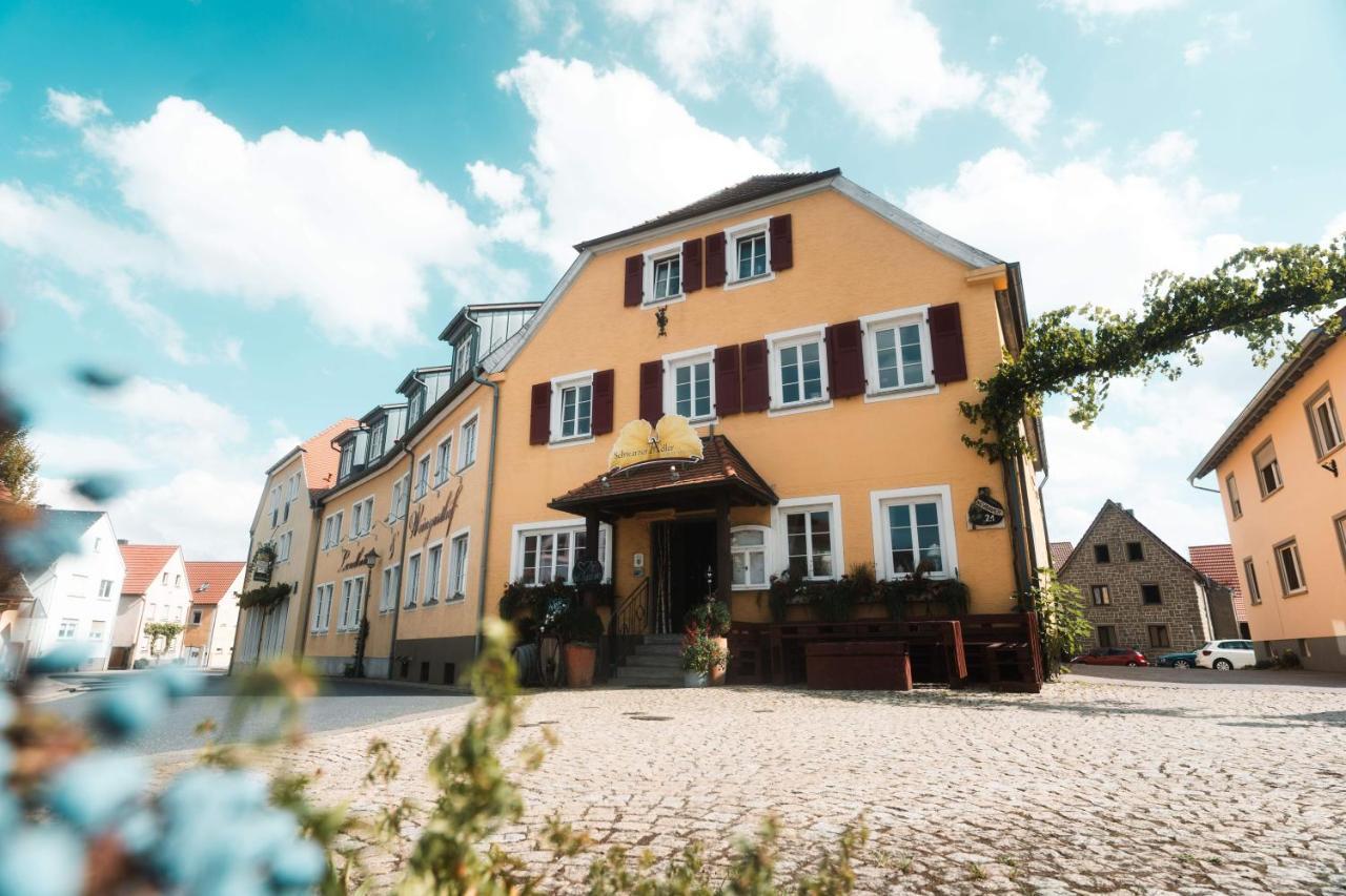 Gasthof Und Weingasthof Schwarzer Adler 3*